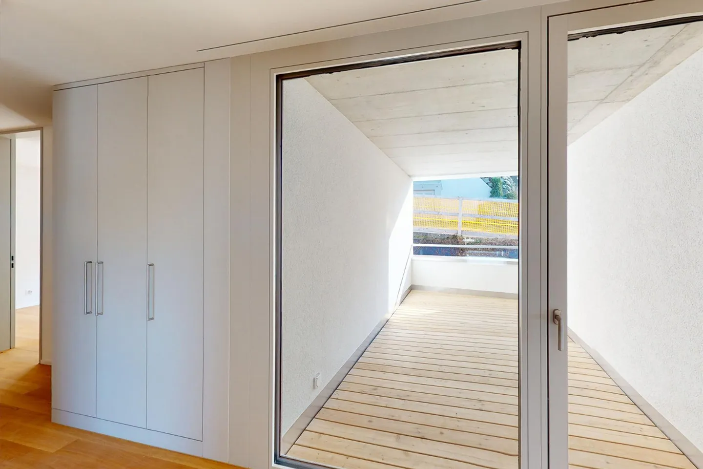 Grosse, helle und moderne Wohnung mit Aussicht über Reiden - Foto 6 von 8