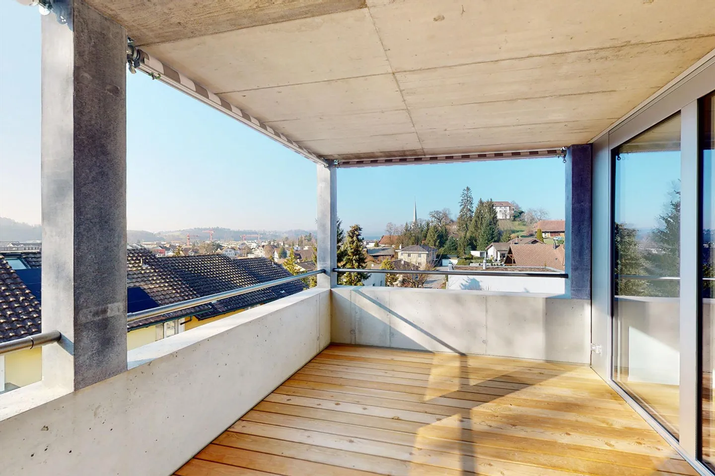 Grosse, helle und moderne Wohnung mit Aussicht über Reiden - Foto 8 von 8