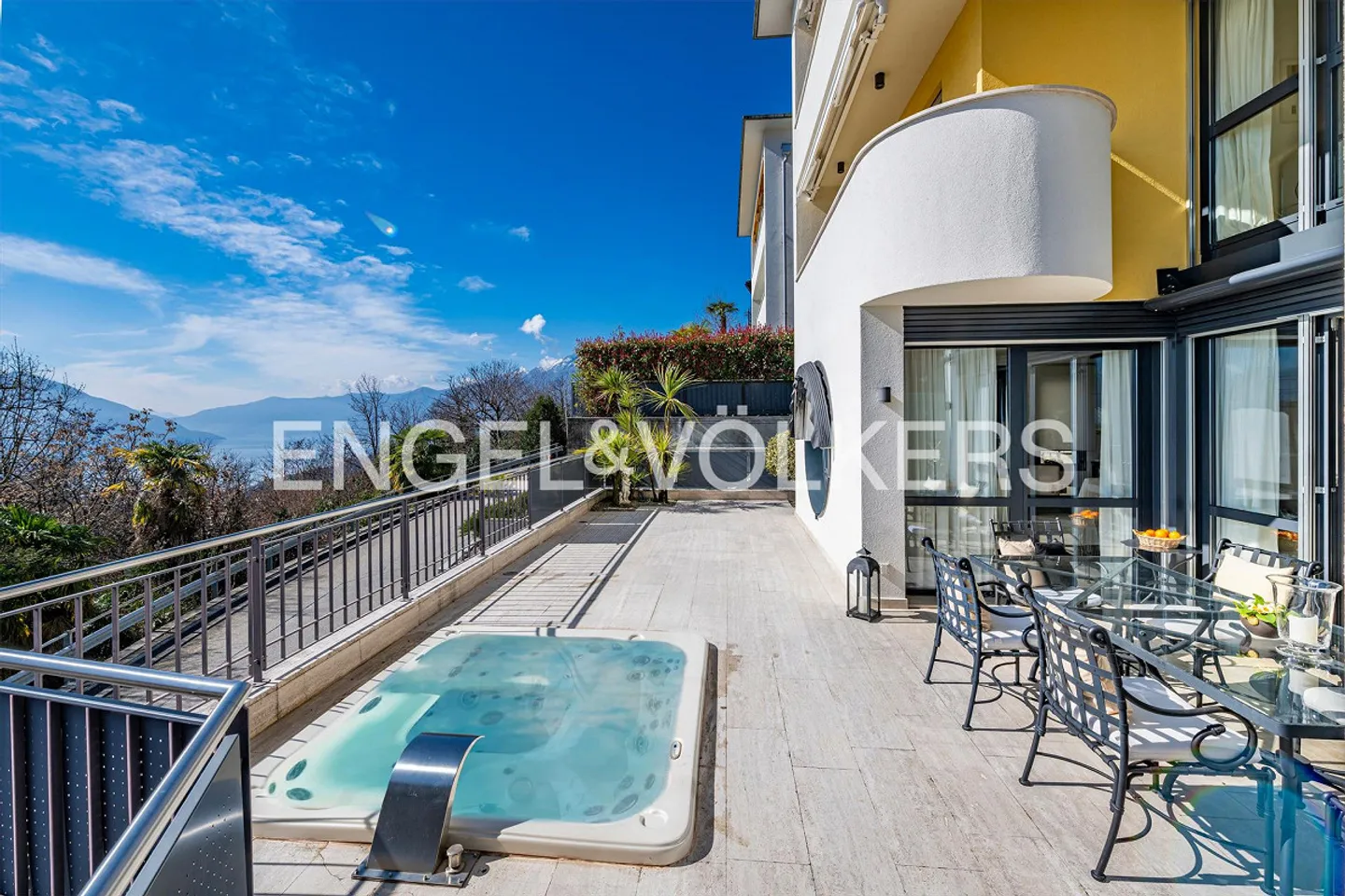 Villa avec garage double et vue sur le lac (45) - Photo 1 sur 11