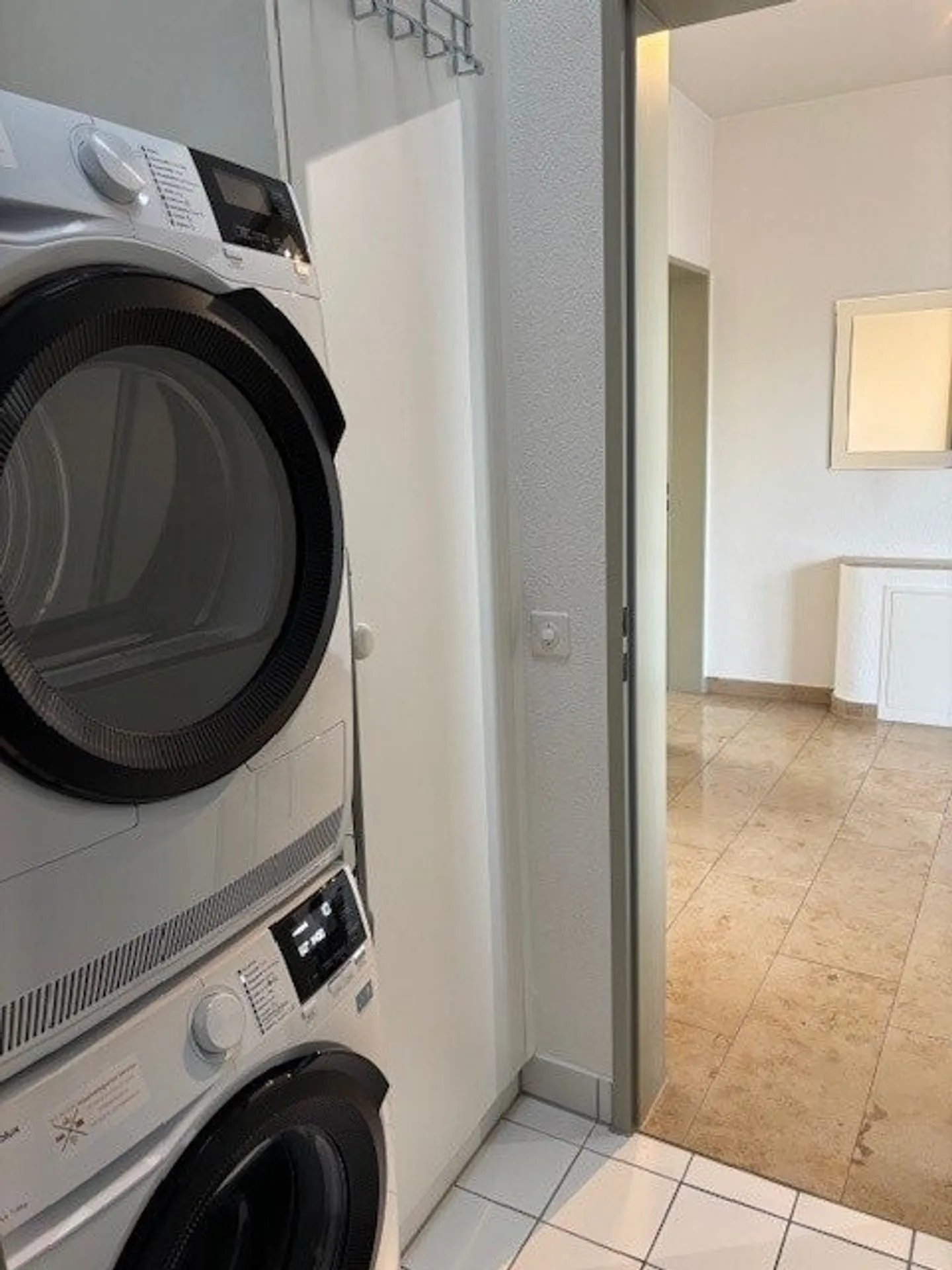 2.5 Room Apartment - Photo 4 of 6