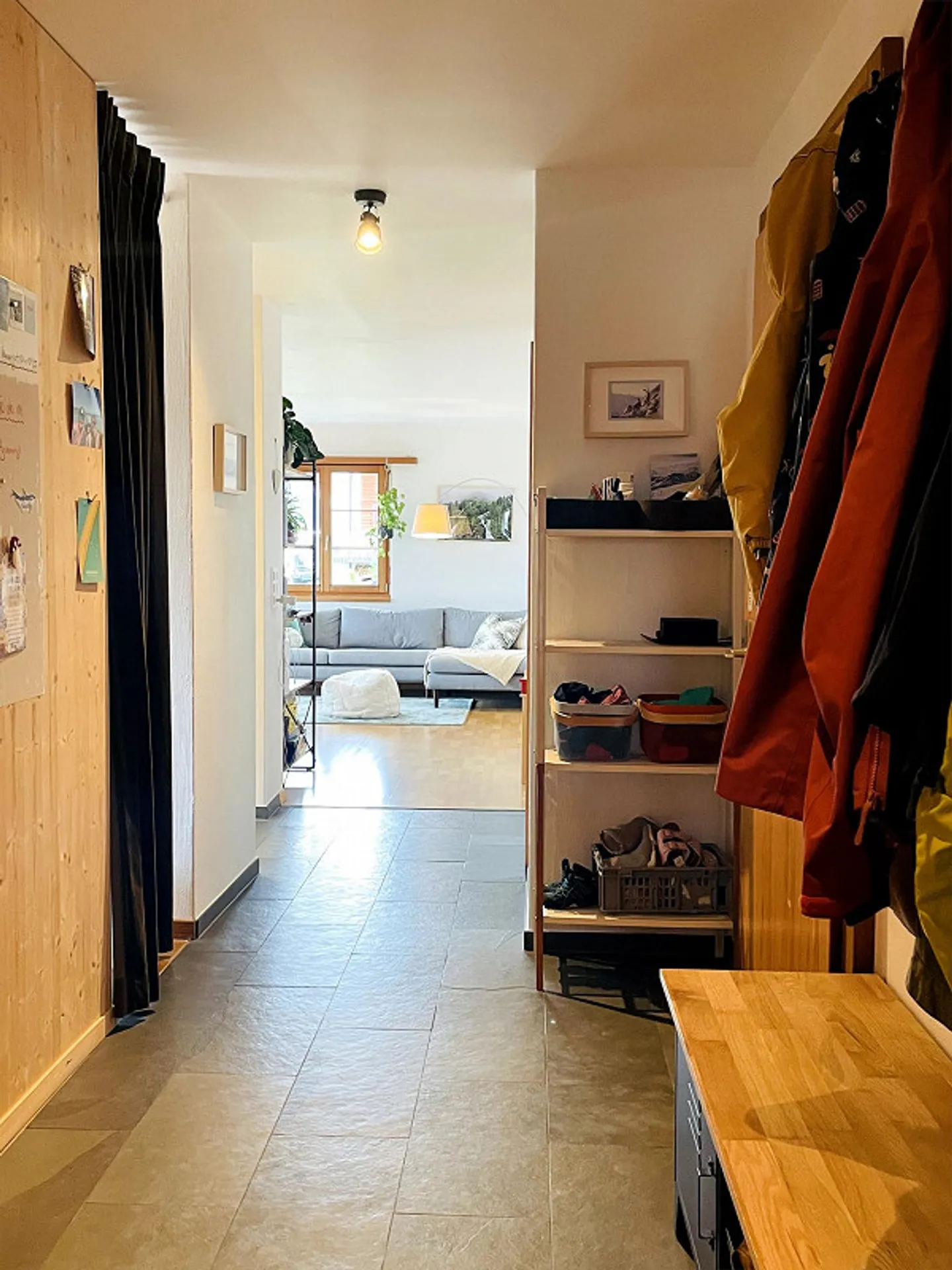 Charming and sunny 4.5-room apartment with garage and two balconies - Photo 5 of 12