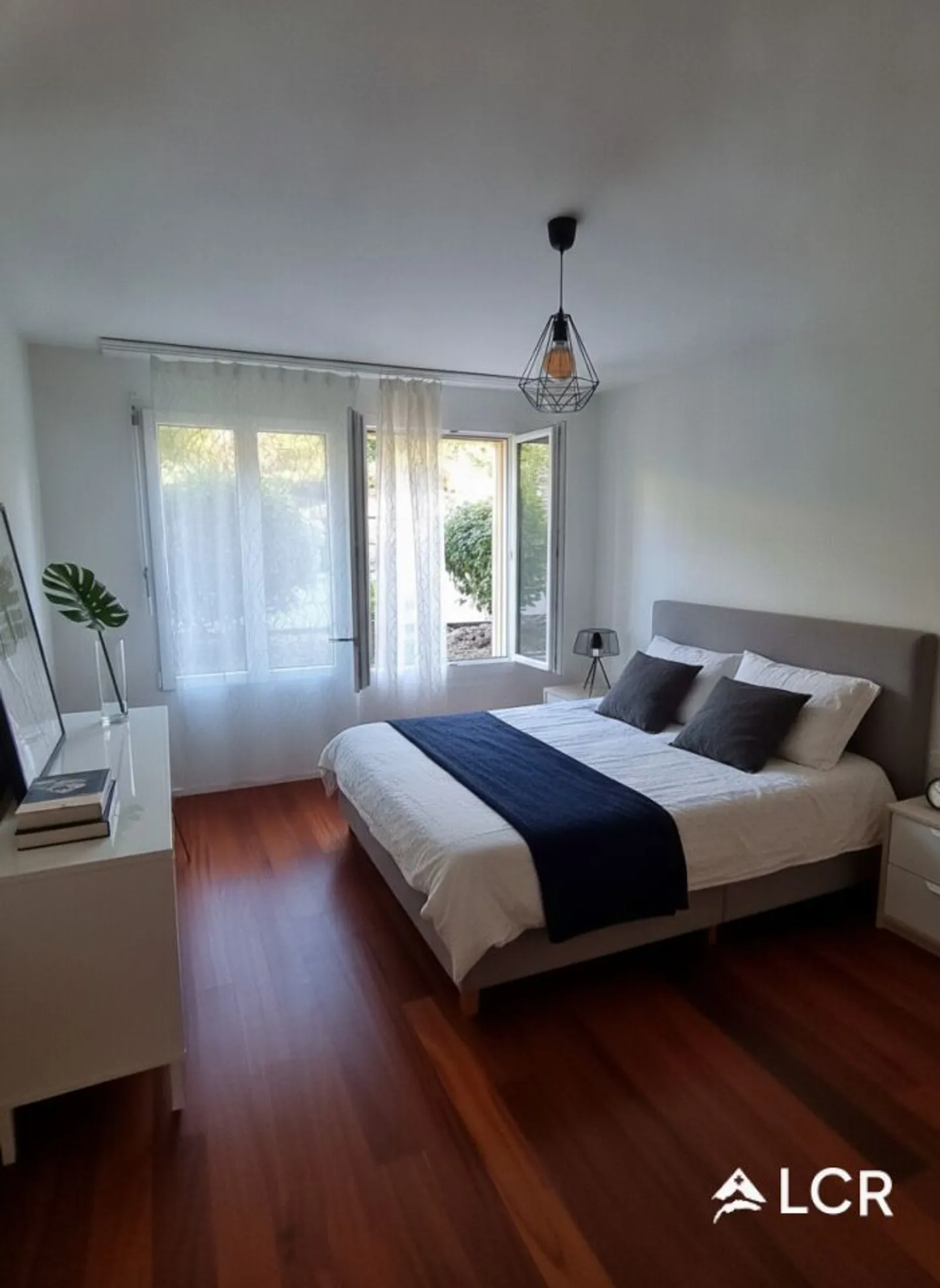 Beautiful 4.5-room apartment in Hauterive - Photo 4 of 13