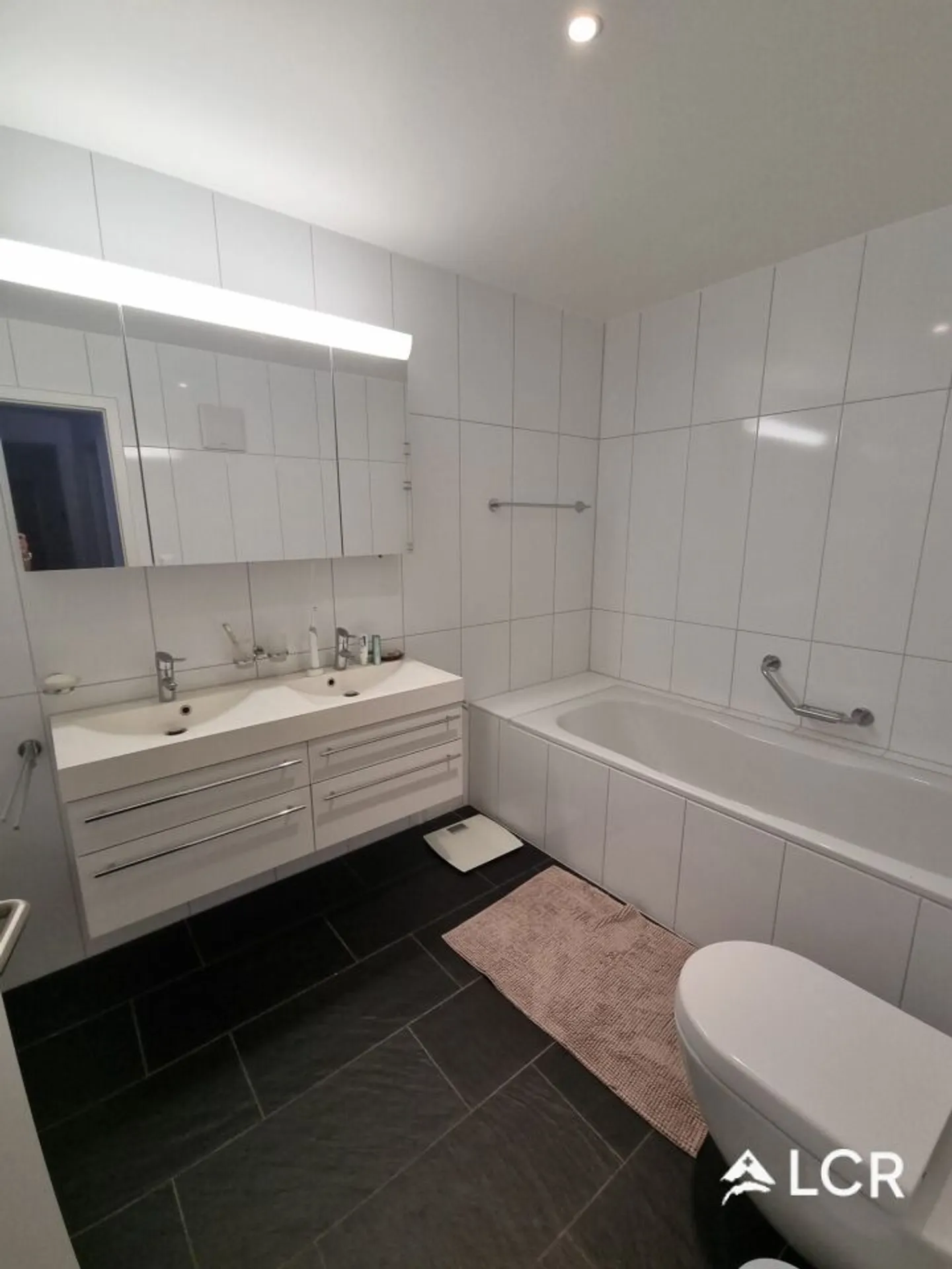 Beautiful 4.5-room apartment in Hauterive - Photo 5 of 13