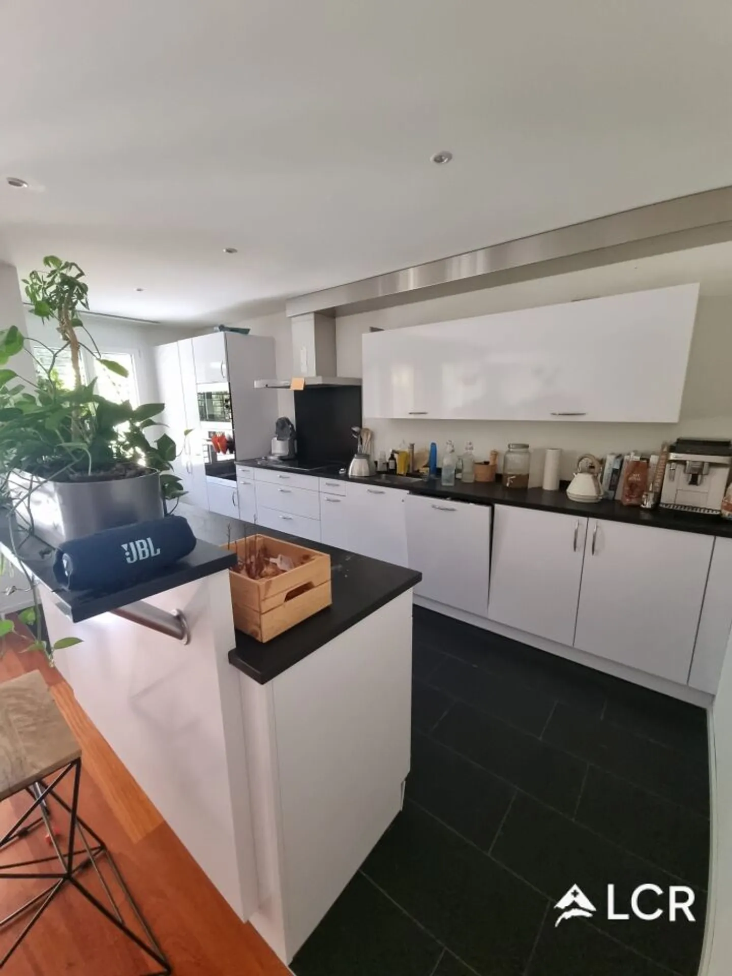 Beautiful 4.5-room apartment in Hauterive - Photo 3 of 13