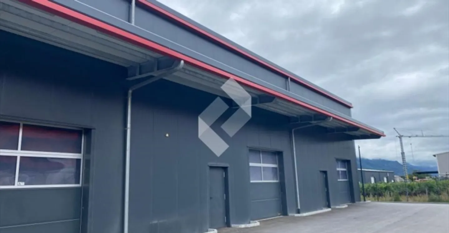 Office - Photo 2 of 12