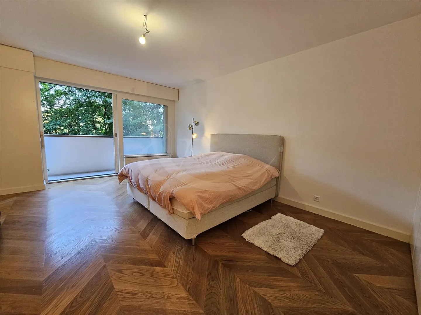 Appartamento affascinante completamente ristrutturato in una residenza prestigiosa - Foto 6 di 8