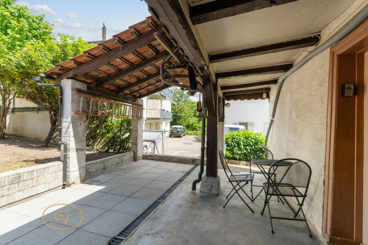 Historical cultural monument with exceptional development potential - Photo 5 of 43