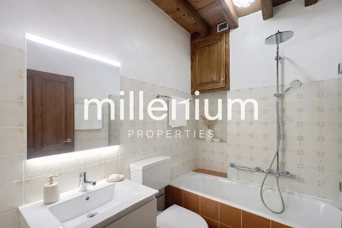 Casa di charme con giardino paesaggistico a Collex - Foto 14 di 19