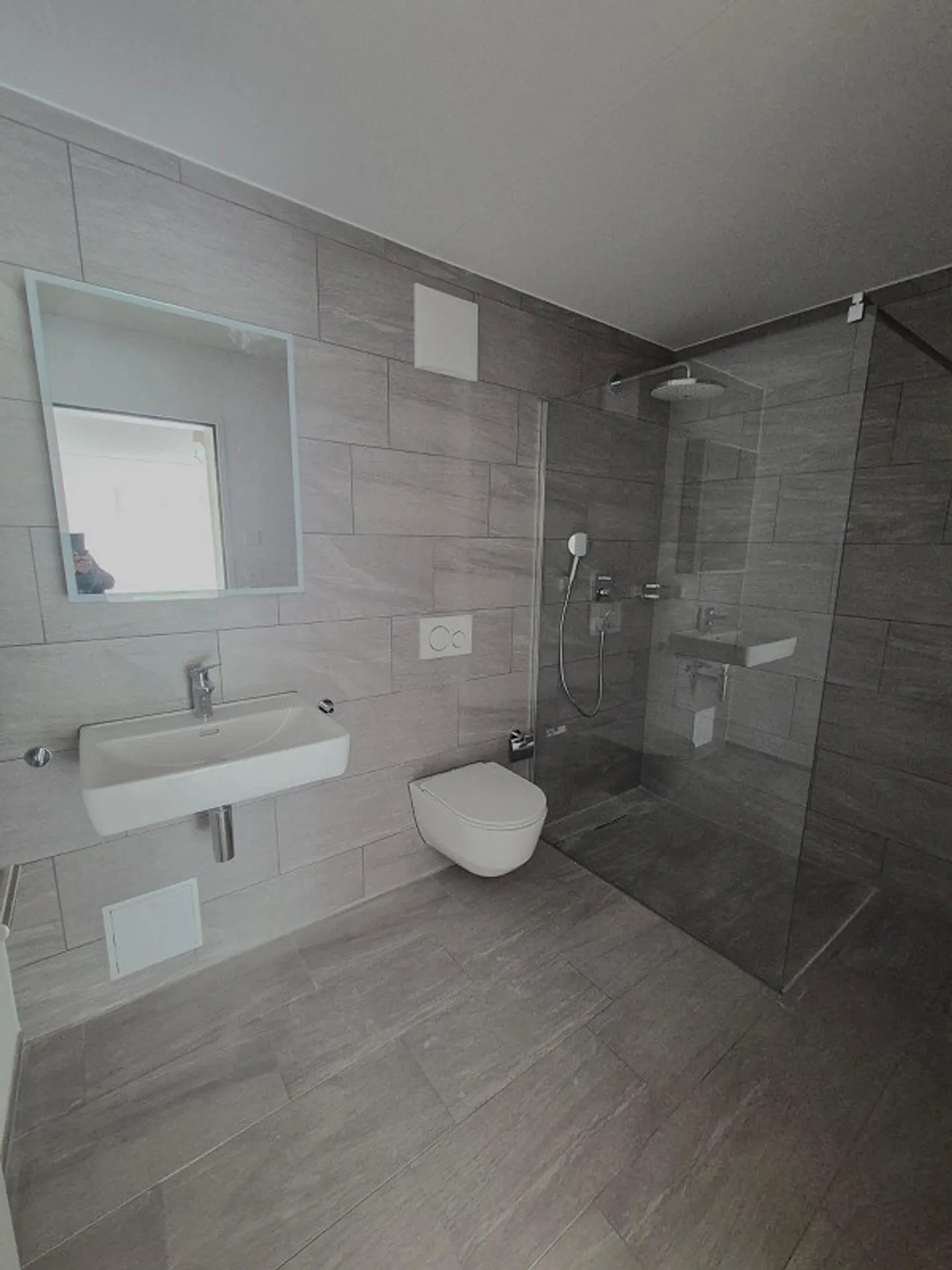 Appartement neuf de 4,5 pièces au dernier étage WHG12 - Photo 10 sur 13