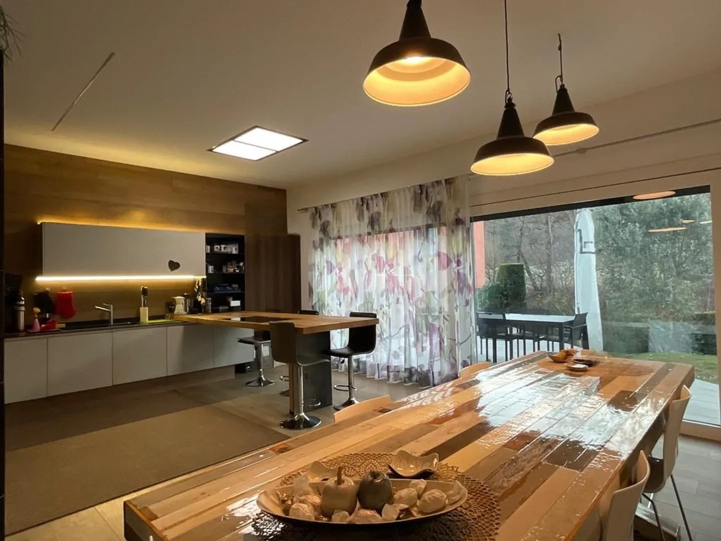 NOVAZZANO - MAGNIFICENT ECOLOGICAL VILLA IMMERSED IN GREENERY - Photo 7 of 13