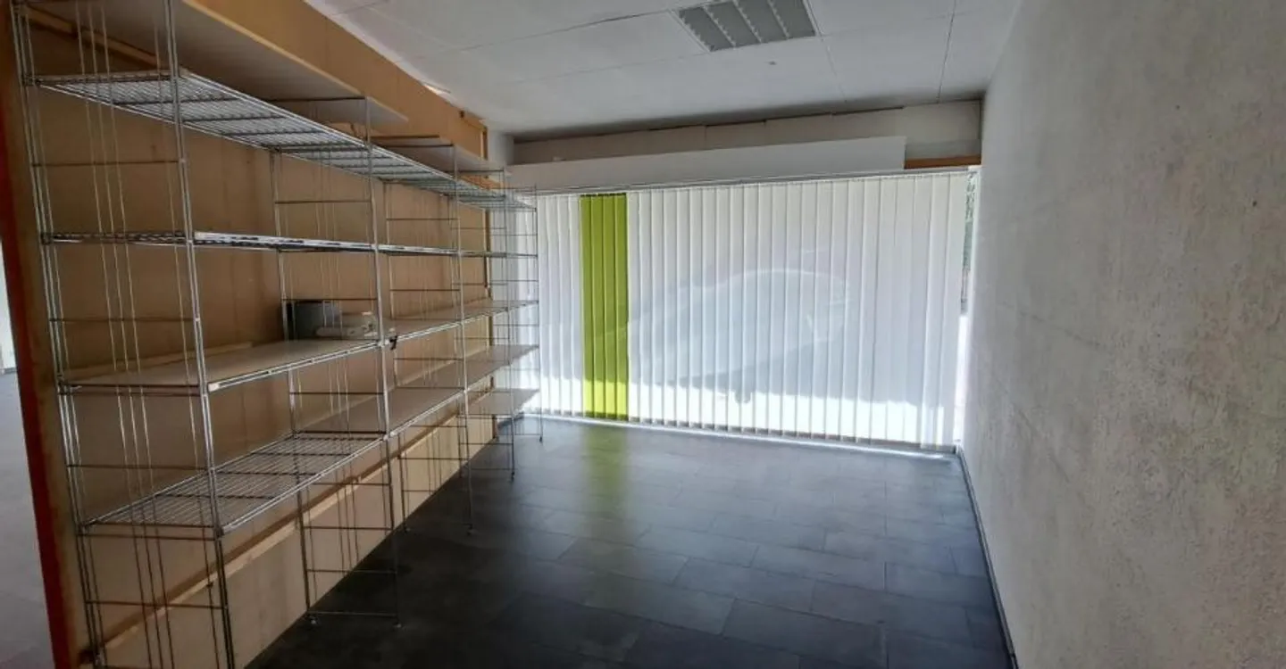 Commercial Space in Bienne - Photo 2 of 6