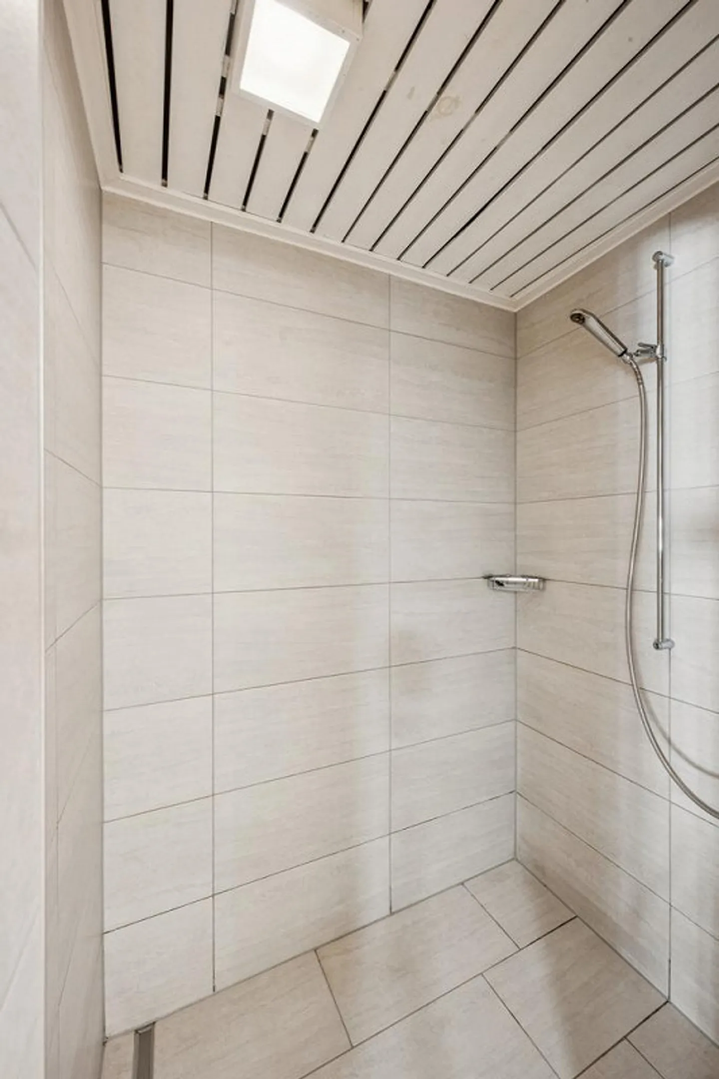 Cozy studio/atelier for rent at Hammerstrasse 98! - Photo 7 of 8