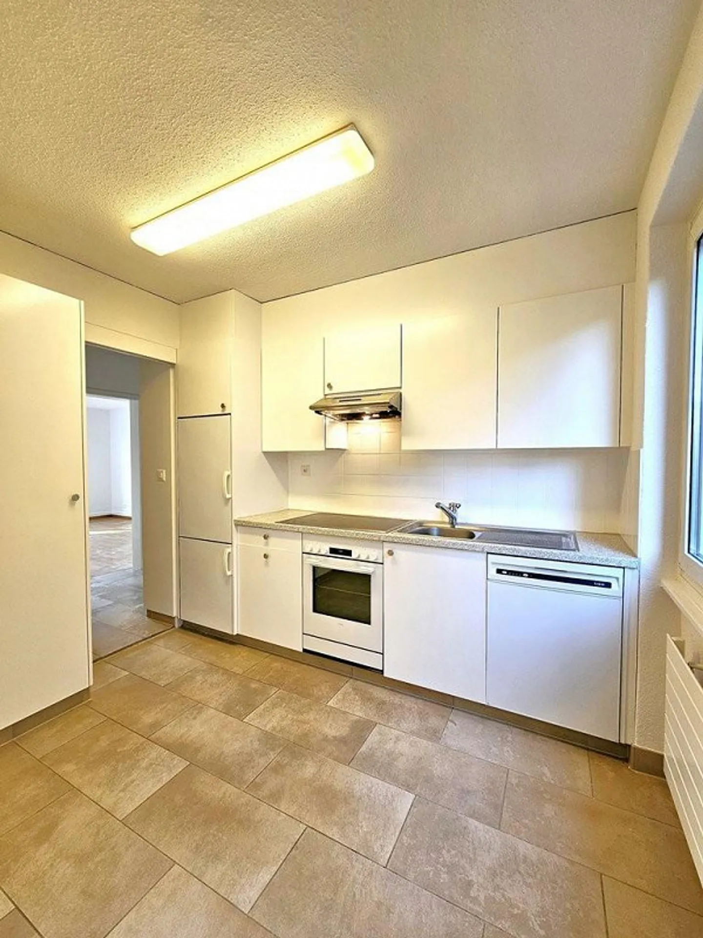 Zentrale Wohnung nähe Albisriederplatz - Foto 3 di 12
