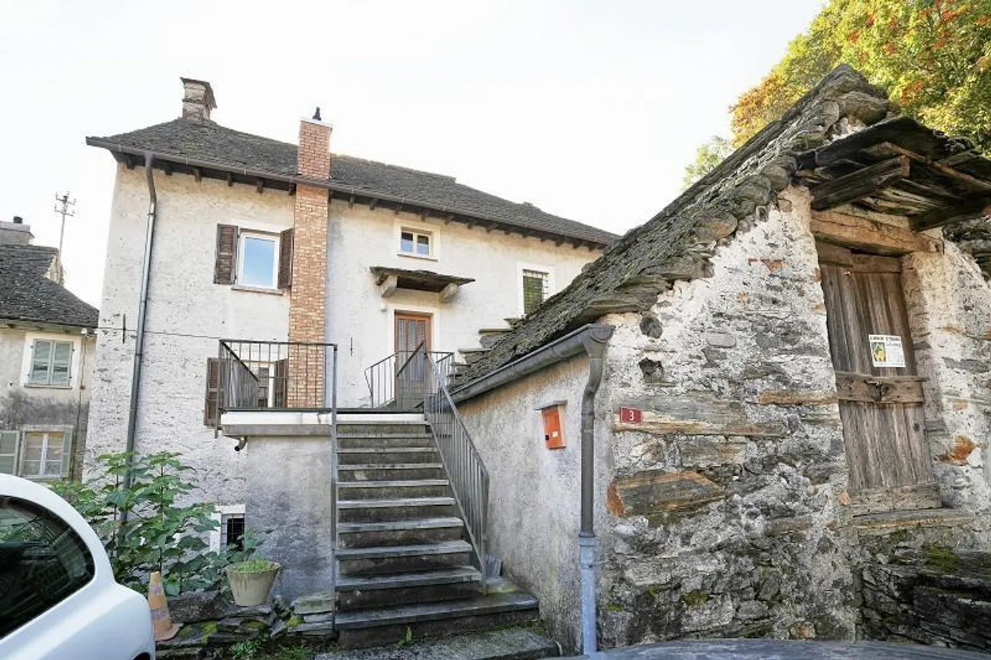Casa bifamiliare con rustico nel centro del villaggio - Foto 1 di 46