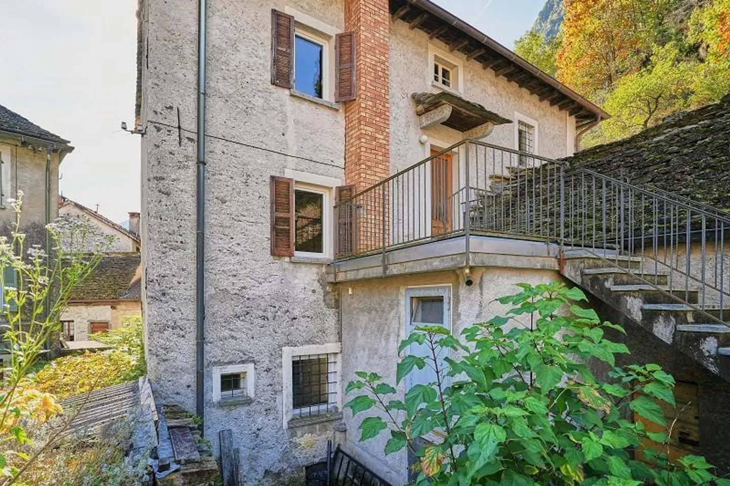 Casa bifamiliare con rustico nel centro del villaggio - Foto 2 di 46