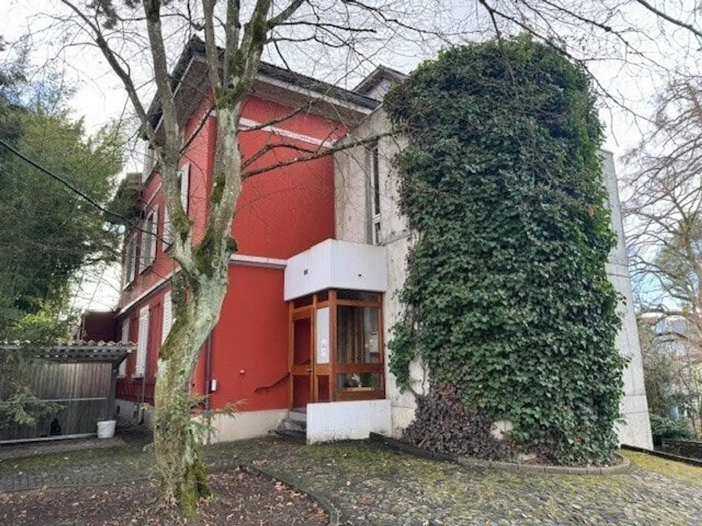 Espace commercial/pratique central de 220 m² - Photo 1 sur 12