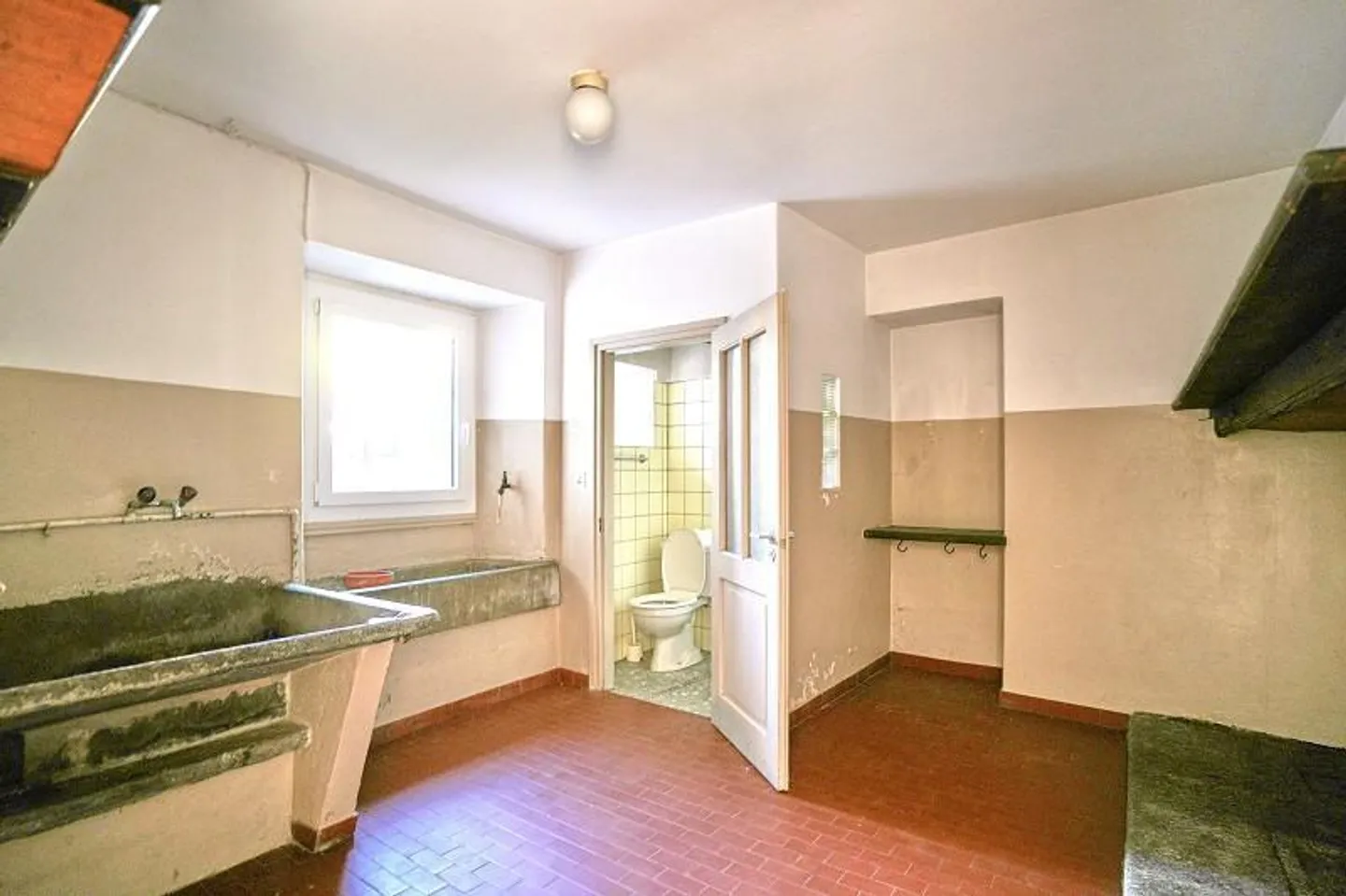 Casa bifamiliare con rustico nel centro del villaggio - Foto 17 di 46
