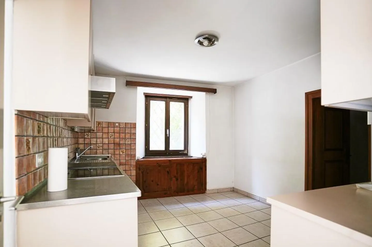 Casa bifamiliare con rustico nel centro del villaggio - Foto 21 di 46