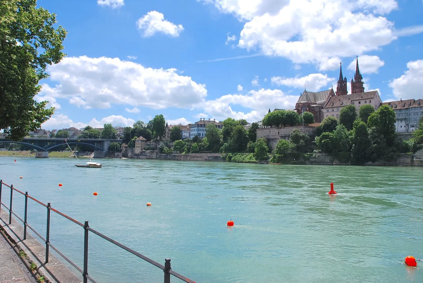 Direttamente sul Reno, prima fila 70 mq Riverside-JUNIORSUITE-deluxe per soggiorni brevi o clienti aziendali - Foto 2 di 18