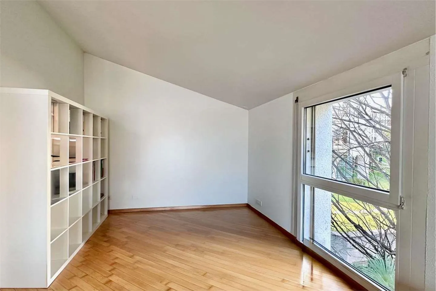 Appartamento con vista lago e servizi esclusivi - Foto 6 di 13