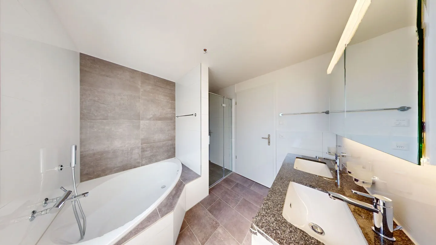 Prima occupazione! Esclusivo attico di nuova costruzione con 4,5 stanze e vista mozzafiato & finiture di alta qualità - Foto 11 di 13
