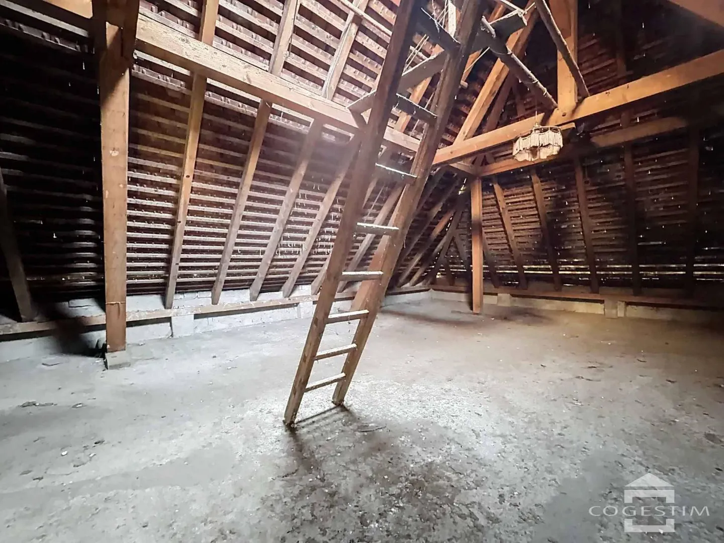 7-room house - Photo 11 of 13