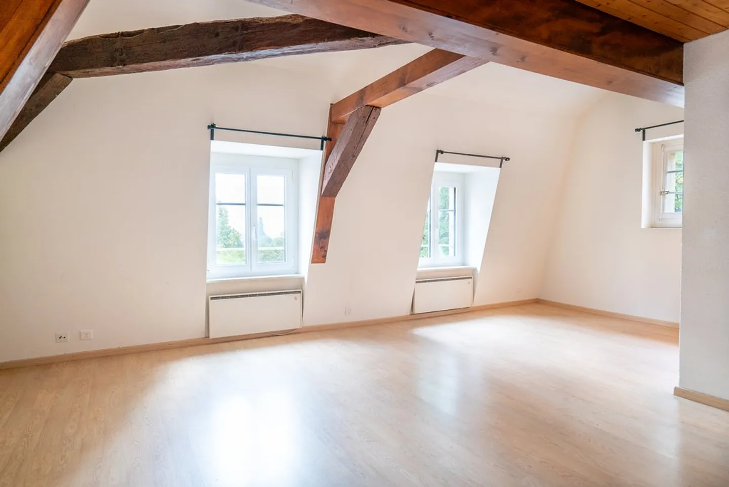 Duplex Incantevole in Zona Tranquilla - Foto 2 di 9