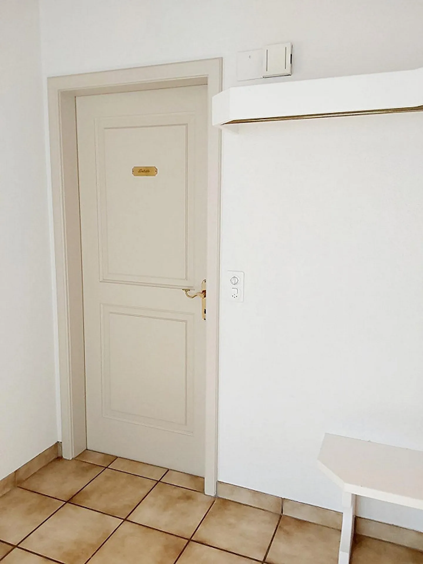 4 Room Apartment - Photo 7 of 13