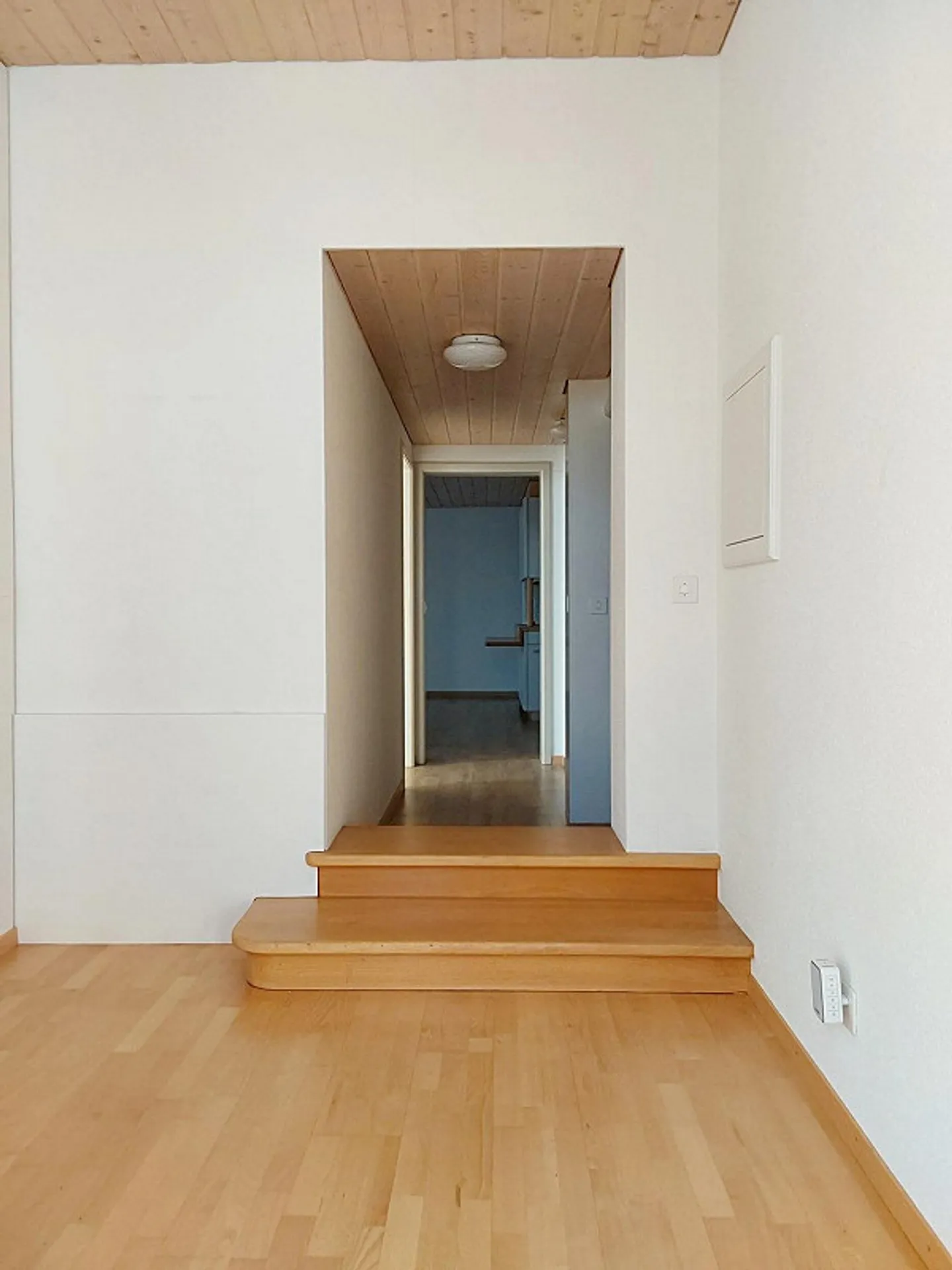 4 Room Apartment - Photo 9 of 13