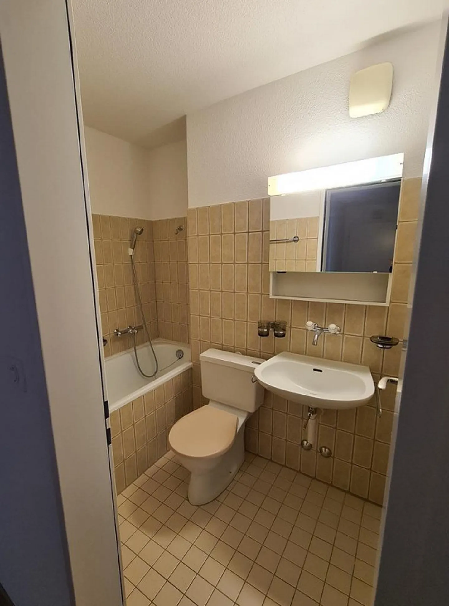Bright and friendly 3 1/2-room apartment with balcony - Photo 3 of 8