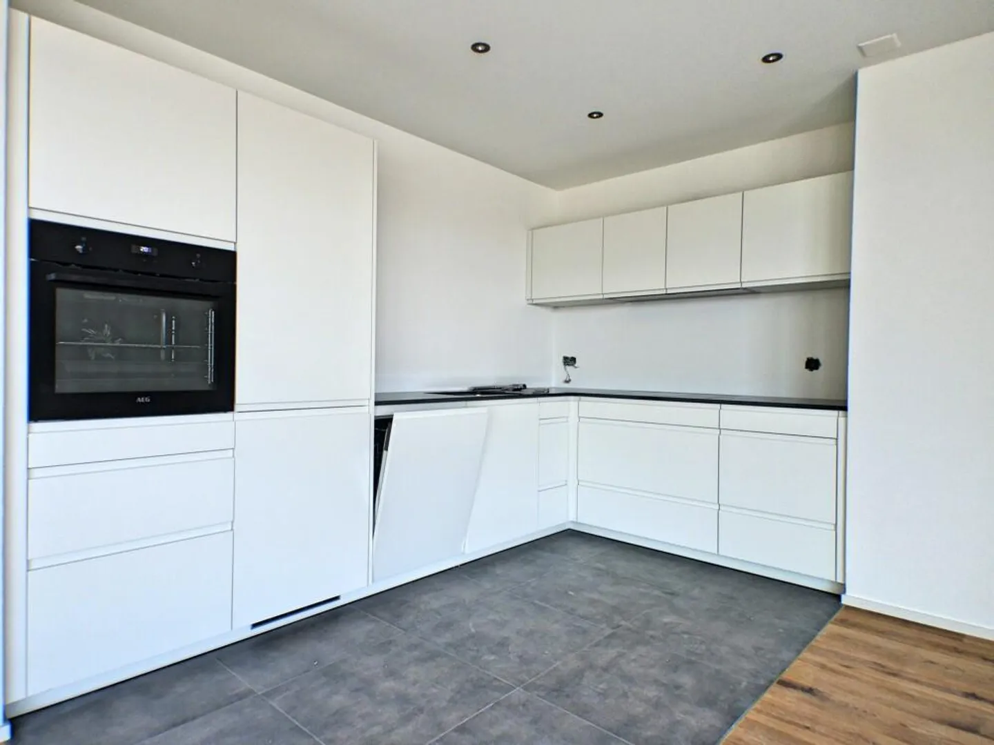 Wunderschöne 3.5-Zimmer-Attikawohnung - Foto 3 von 8