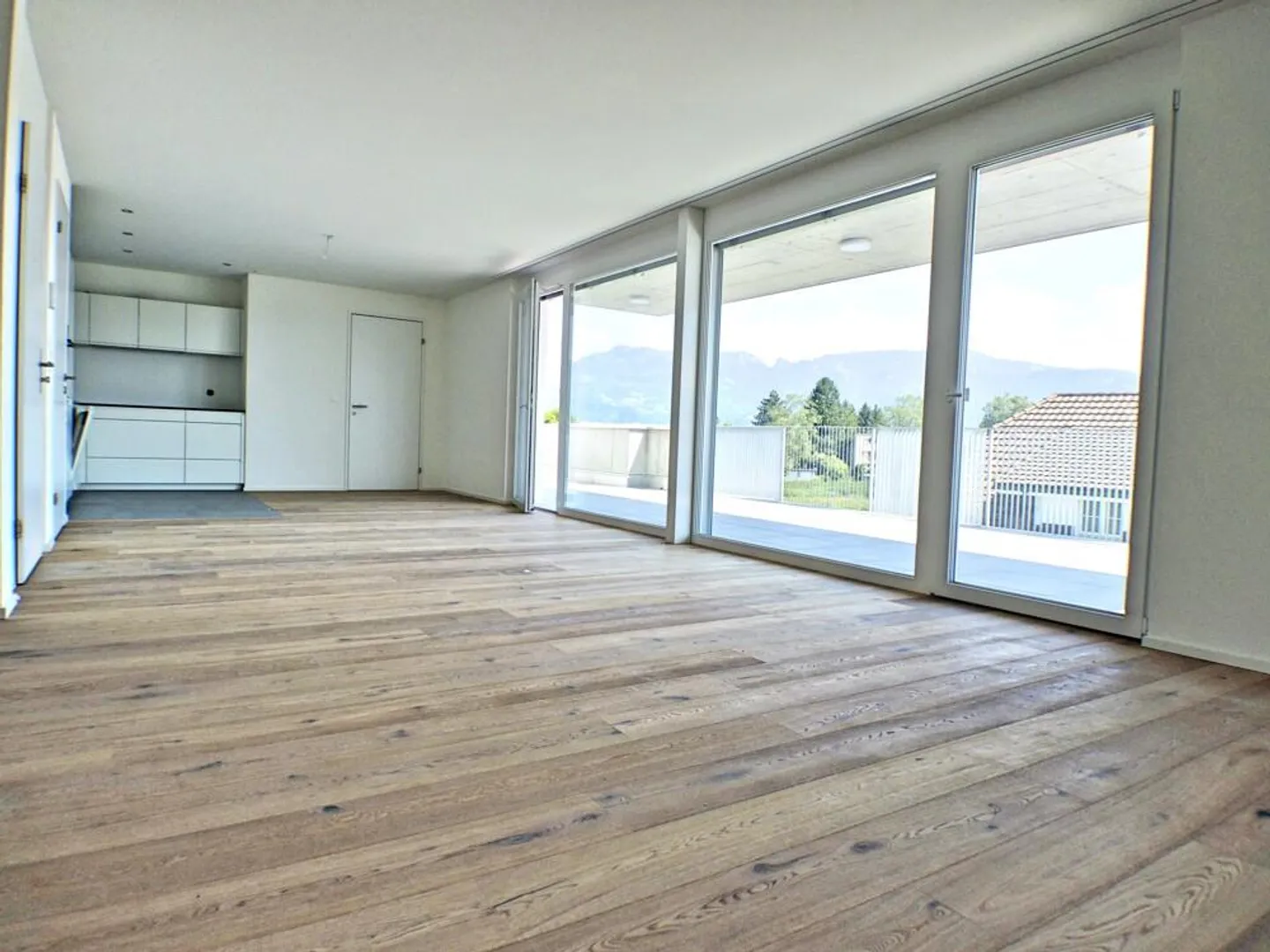 Wunderschöne 3.5-Zimmer-Attikawohnung - Foto 2 von 8