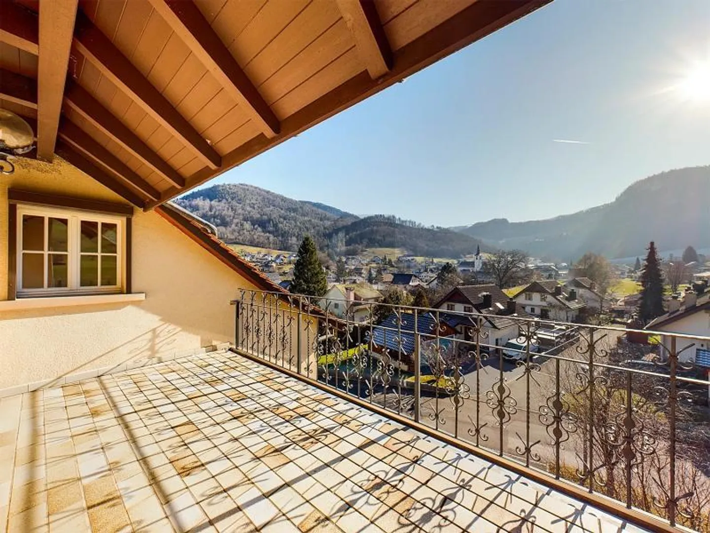 Bright 2.5-Room Apartment - Photo 1 of 5