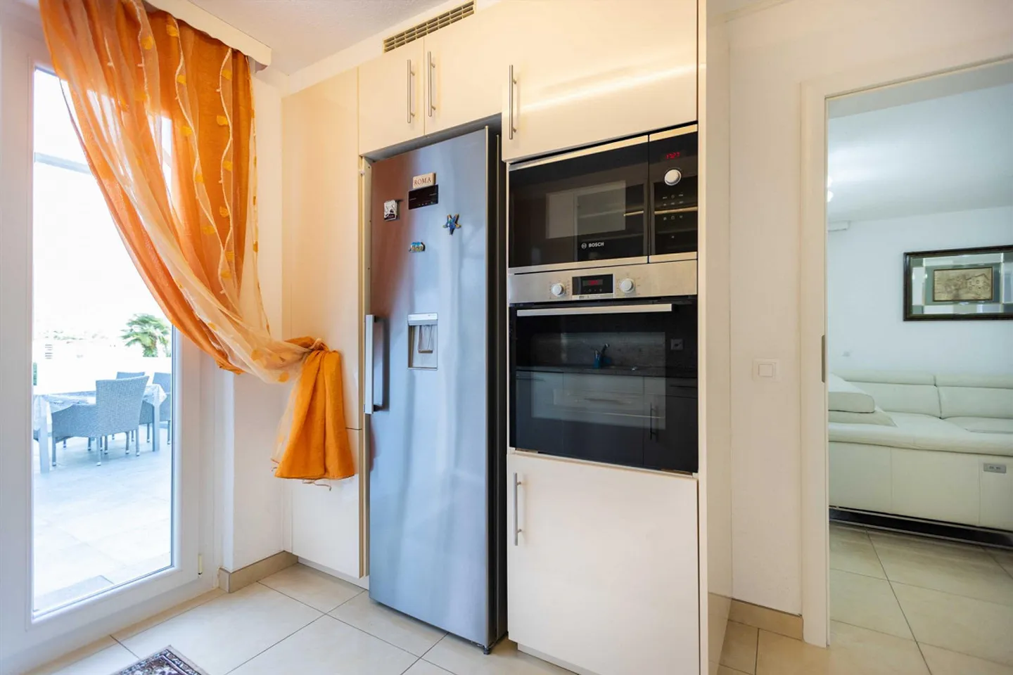 SPACIOUS VILLA 7.5 ROOMS LIKE NEW WITH LAKE VIEW IN CANOBBIO - Photo 4 of 10