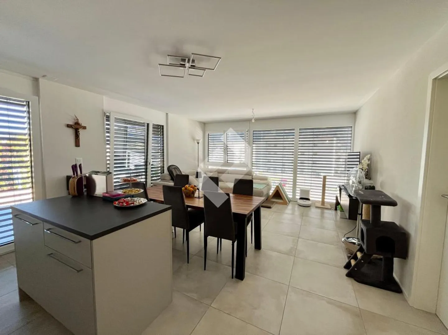 «3.5 Zimmer im 1. Stock, Ausrichtung SÜD-OST» - Foto 3 von 11