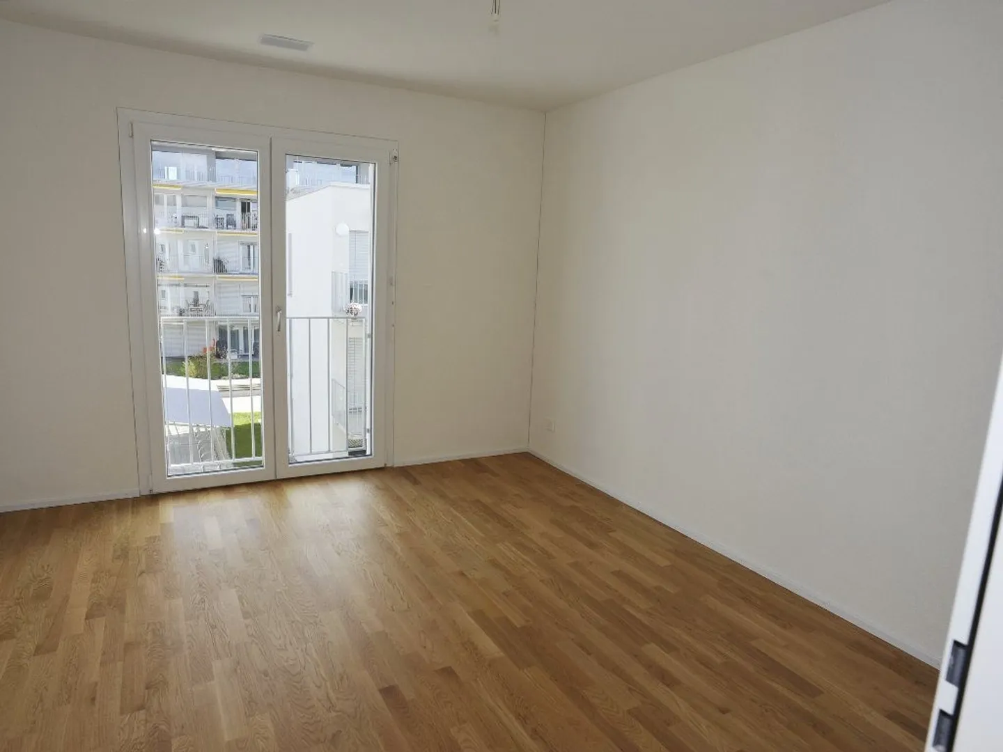 Moderno appartamento attico di 4.5 locali con terrazza di 43 m2 - Foto 5 di 12