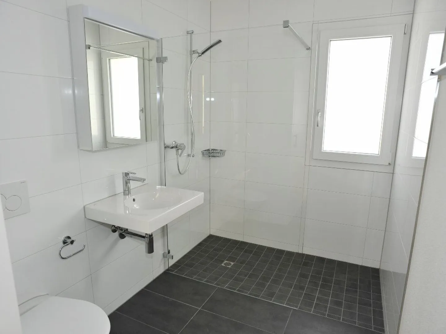 Moderno appartamento attico di 4.5 locali con terrazza di 43 m2 - Foto 6 di 12