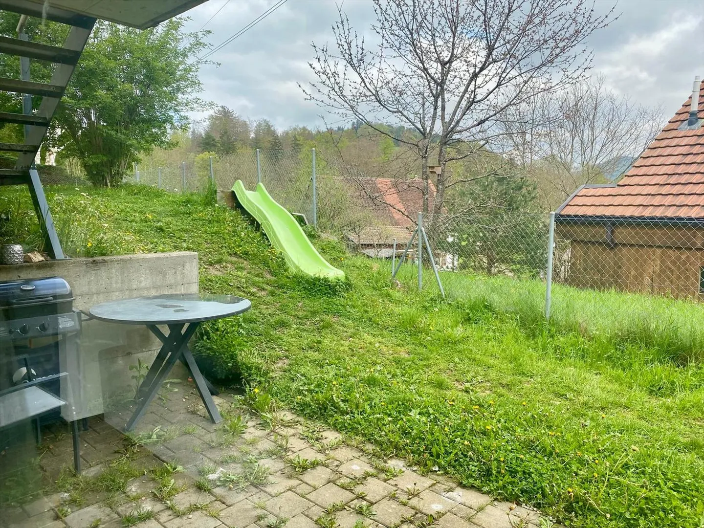 Spacieux et entouré de nature - Photo 4 sur 17