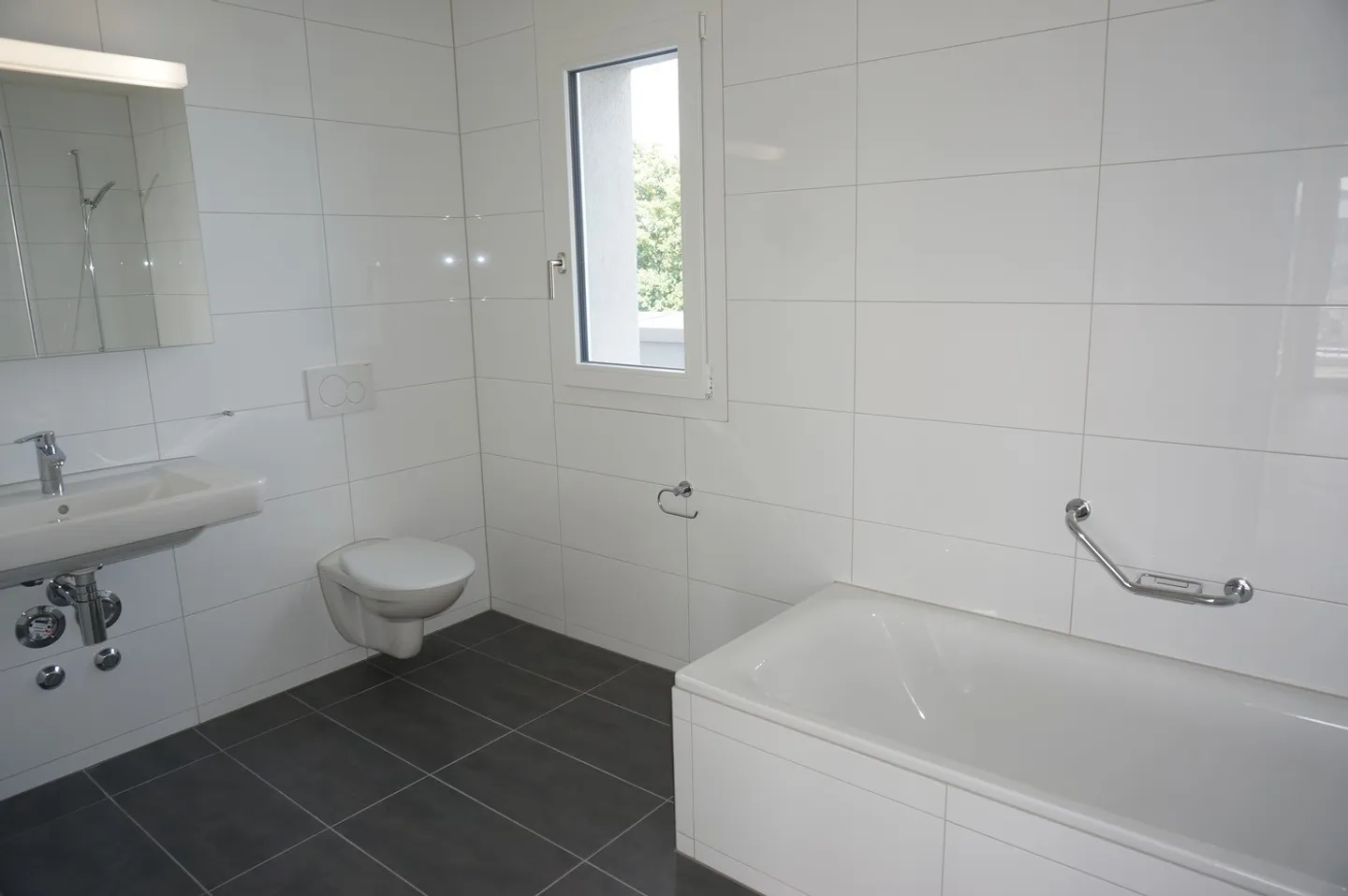 Moderno appartamento attico di 4.5 locali con terrazza di 43 m2 - Foto 8 di 12