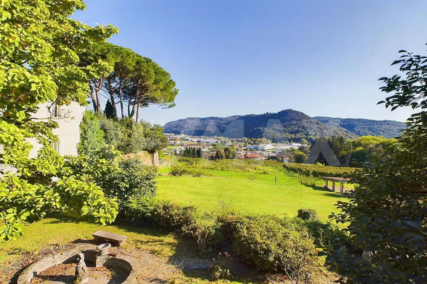 Maison individuelle à vendre - Photo 1 sur 13