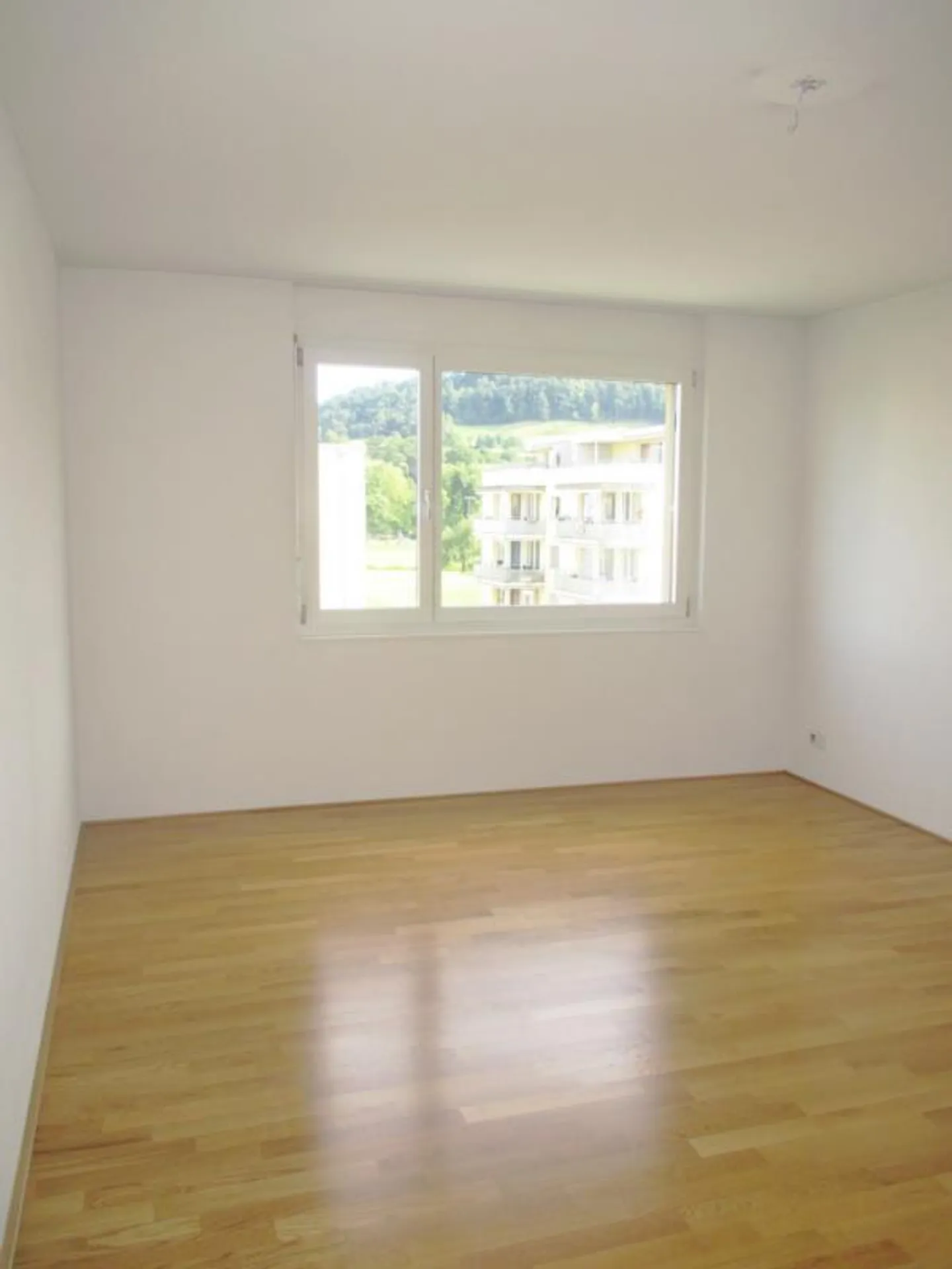 Appartement dans un endroit calme - Photo 6 sur 7