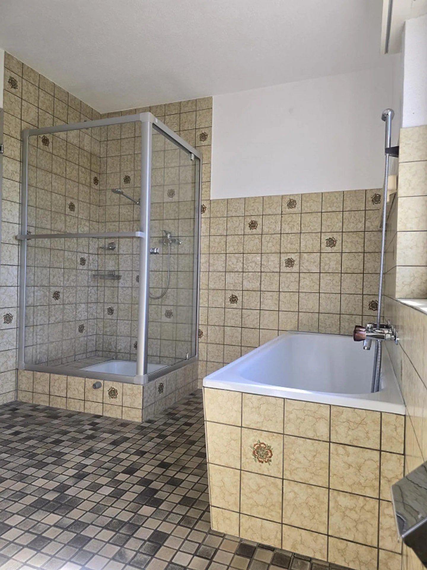 Helle 4.5 Zimmerwohnung - Foto 11 von 12