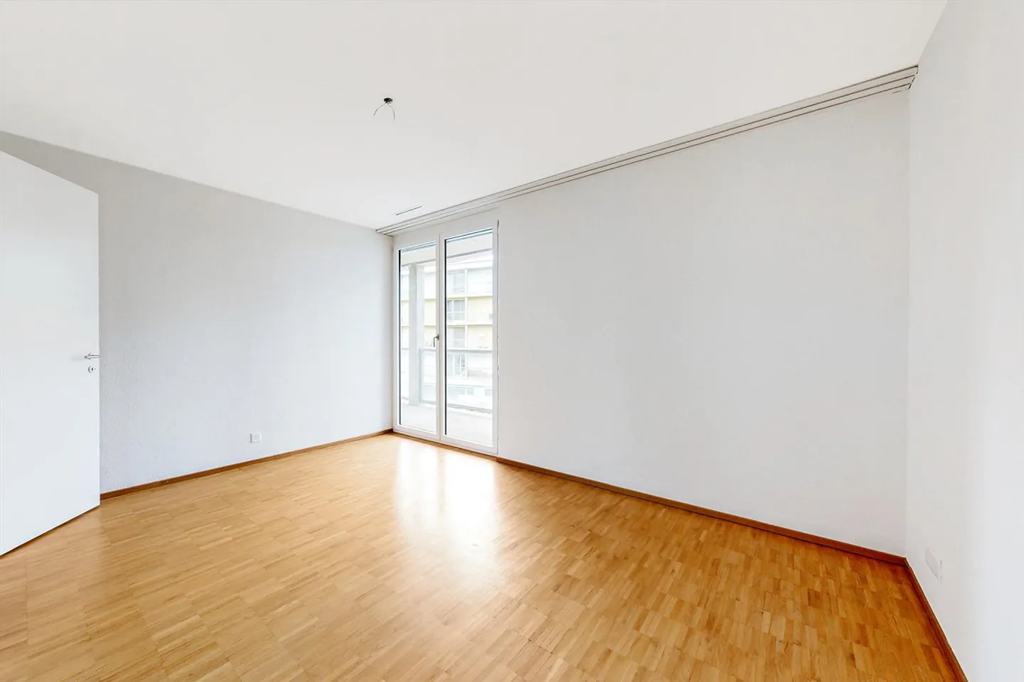 Modern Apartment in TRIO Dietikon - Photo 5 of 12