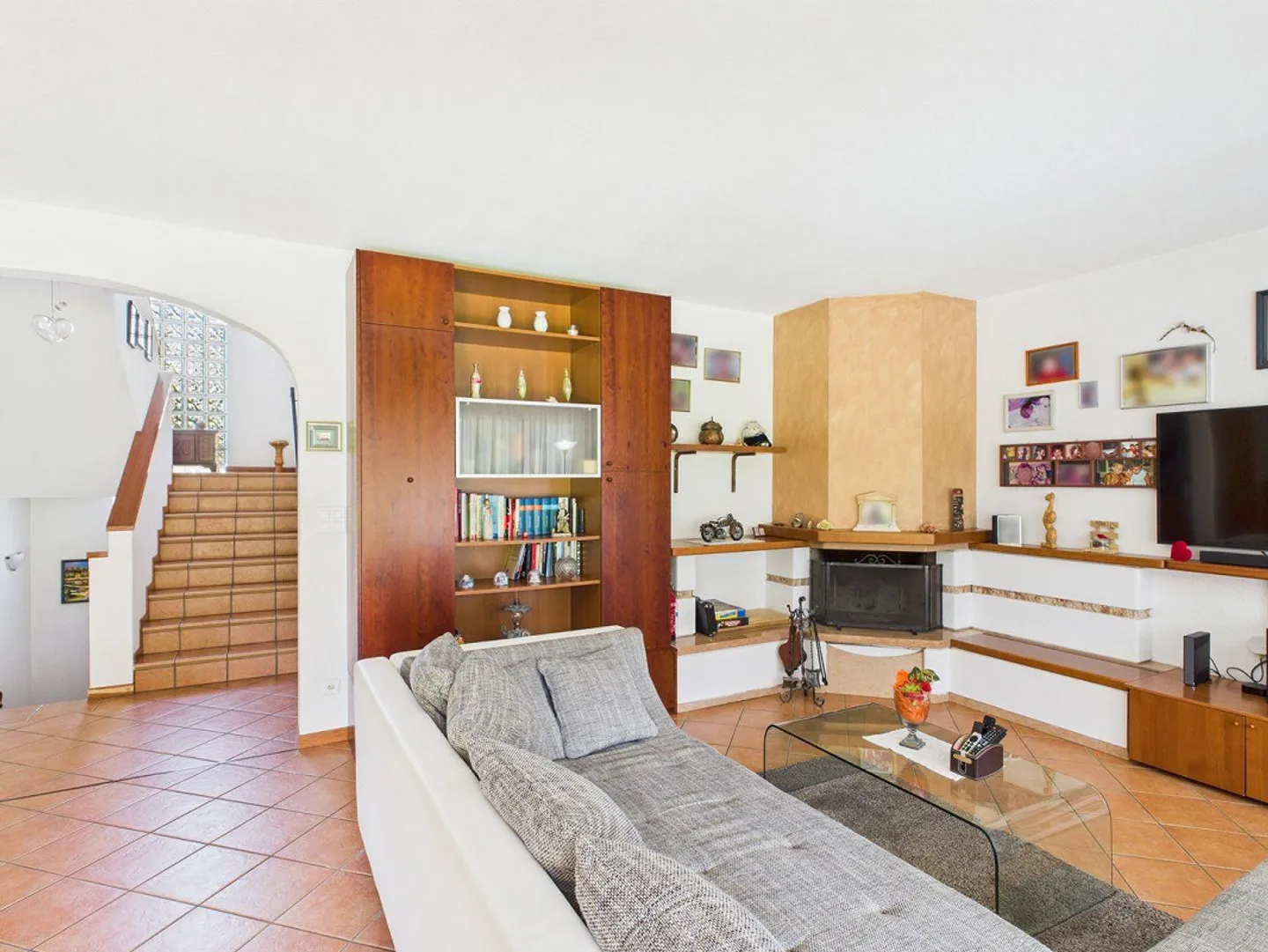 Independent villa with large garden and characteristic grotto in Taverne - Photo 9 of 13