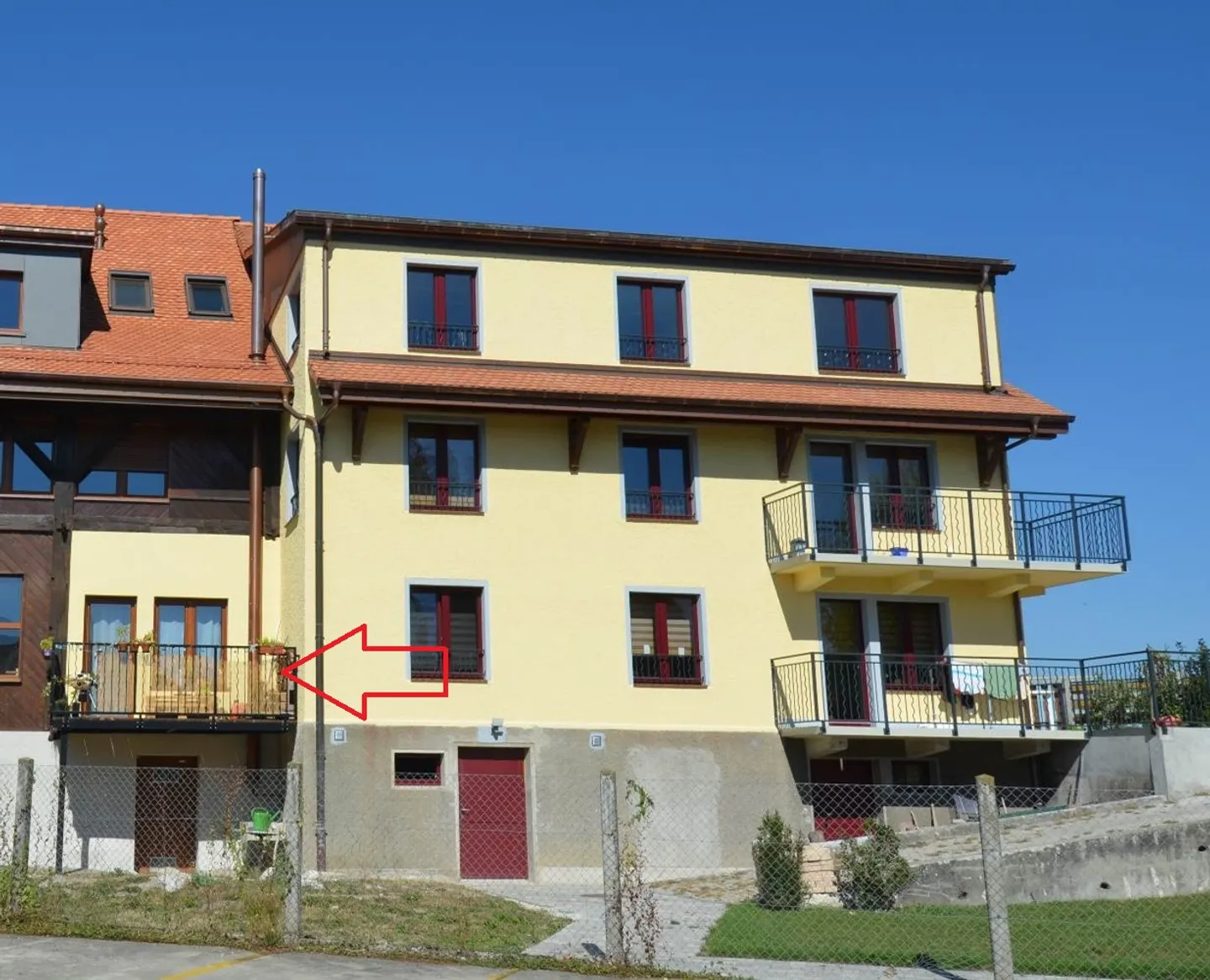 2.5 Room Apartment - Photo 1 of 6