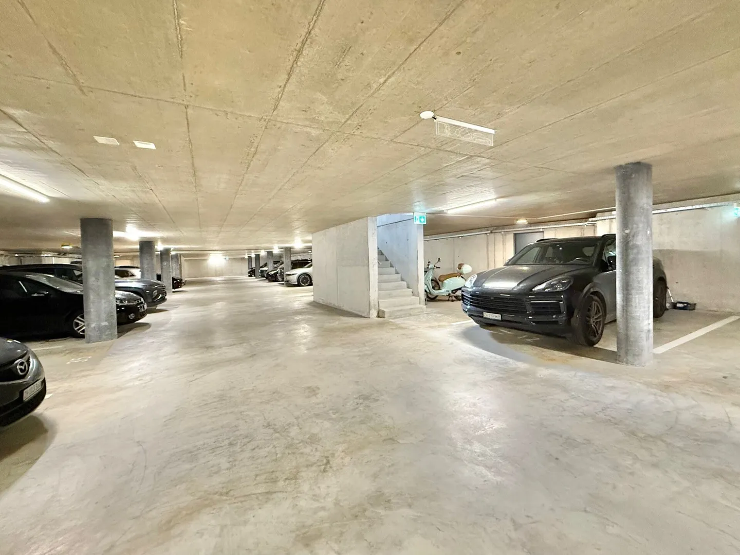 Posto auto sotterraneo n. 32 nel garage « Rägeboge » - Foto 3 di 8