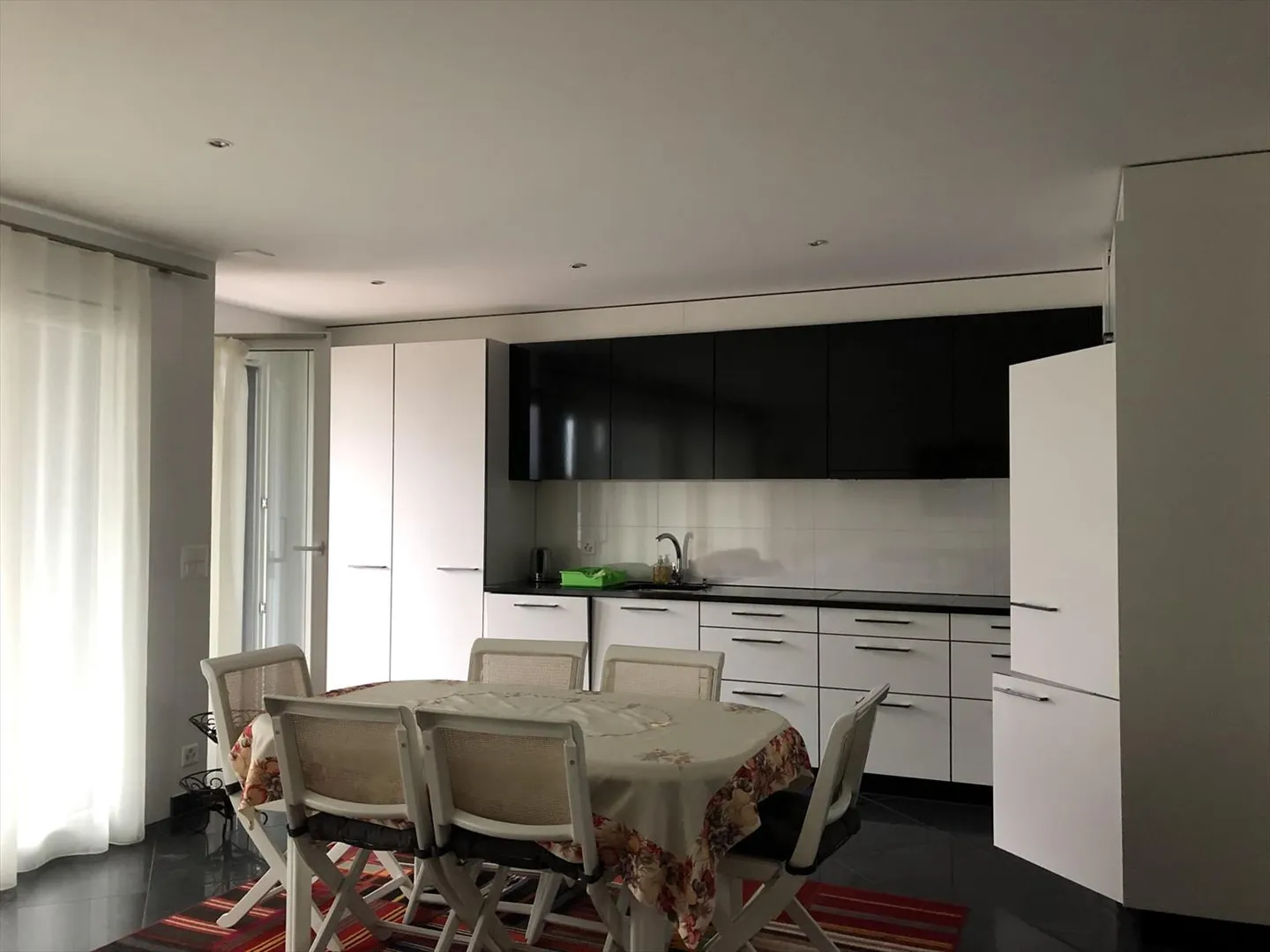 Furnished 3.5-room apartment - Photo 4 of 10