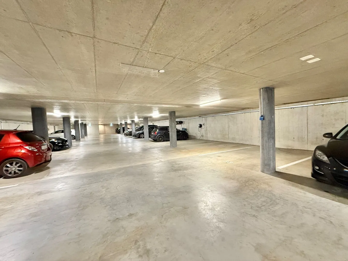 Posto auto sotterraneo n. 32 nel garage « Rägeboge » - Foto 1 di 8