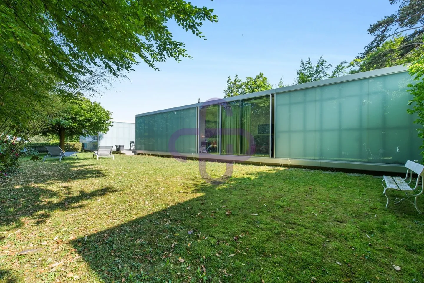 Exclusivity: Sublime Contemporary House with Lake View - Photo 1 of 5