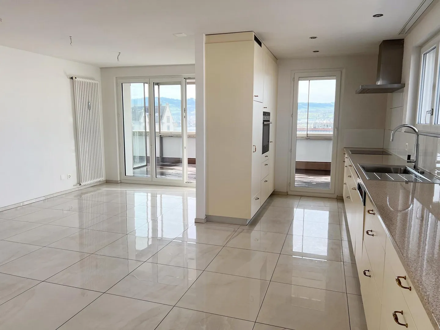 Appartement de 7,5 pièces à louer - Photo 3 sur 18